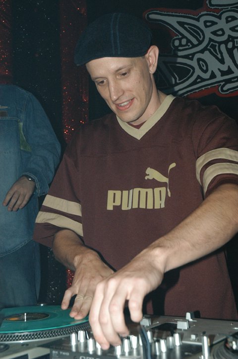 DJ in Bangkok 001.jpg
