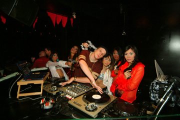 DJ in Bangkok 025.jpg