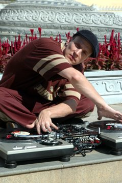 DJ in Bangkok 099.jpg