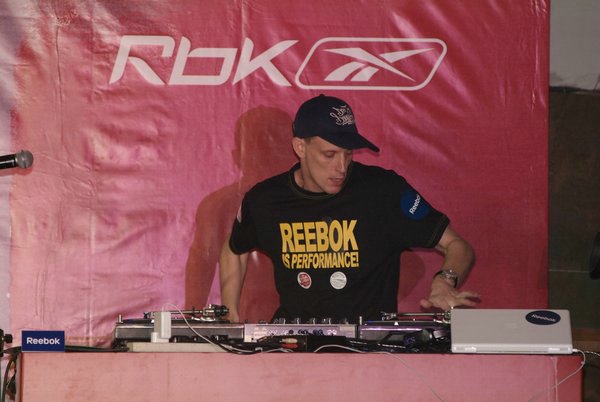 30.DJ Tour Of Hong Kong.JPG