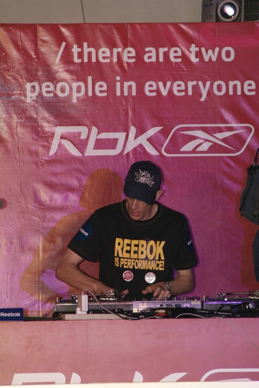 37.DJ Tour Of Hong Kong.JPG