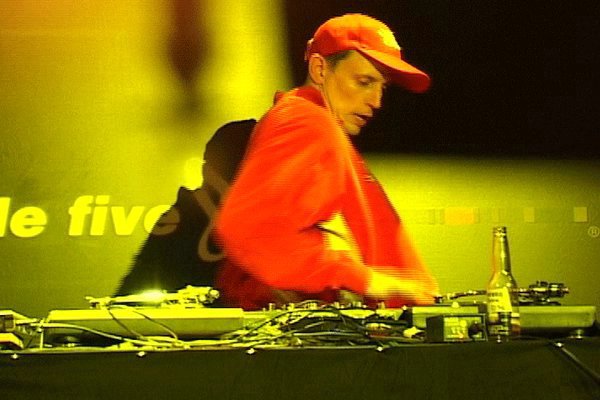 71.DJ Tour Of Hong Kong.jpg