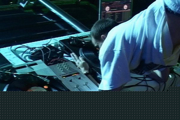 DJ Tour Of Middle East 33.jpg